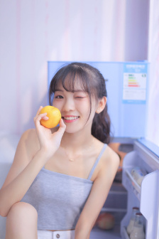 看着领导挺进娇妻的体内电影